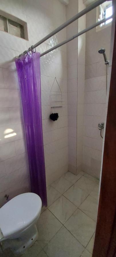 קולולי Busy Bee Apartments מראה חיצוני תמונה