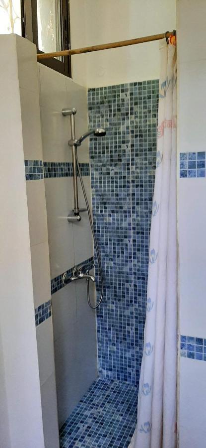 קולולי Busy Bee Apartments מראה חיצוני תמונה